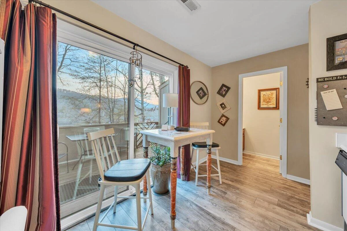 7239 Woods Crossing - Photo 14