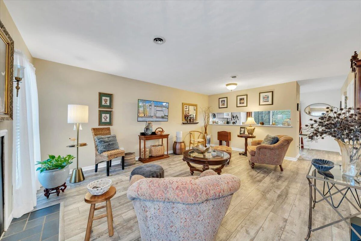 7239 Woods Crossing - Photo 7