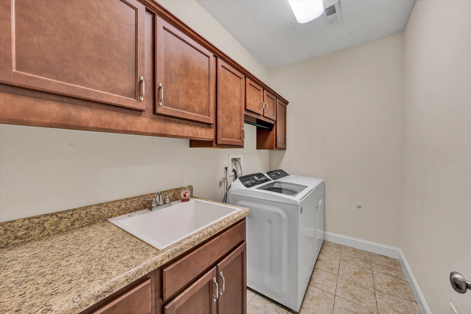 5671 Sullivan LN - Photo 24