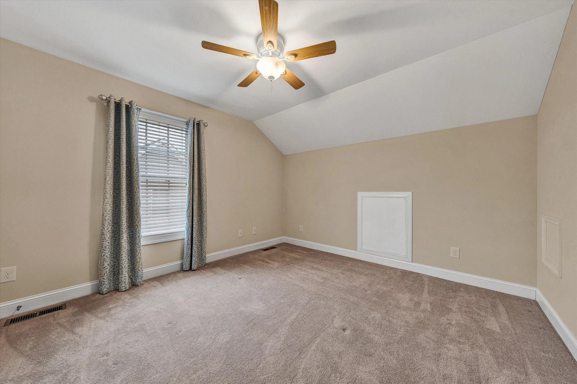 5671 Sullivan LN - Photo 34