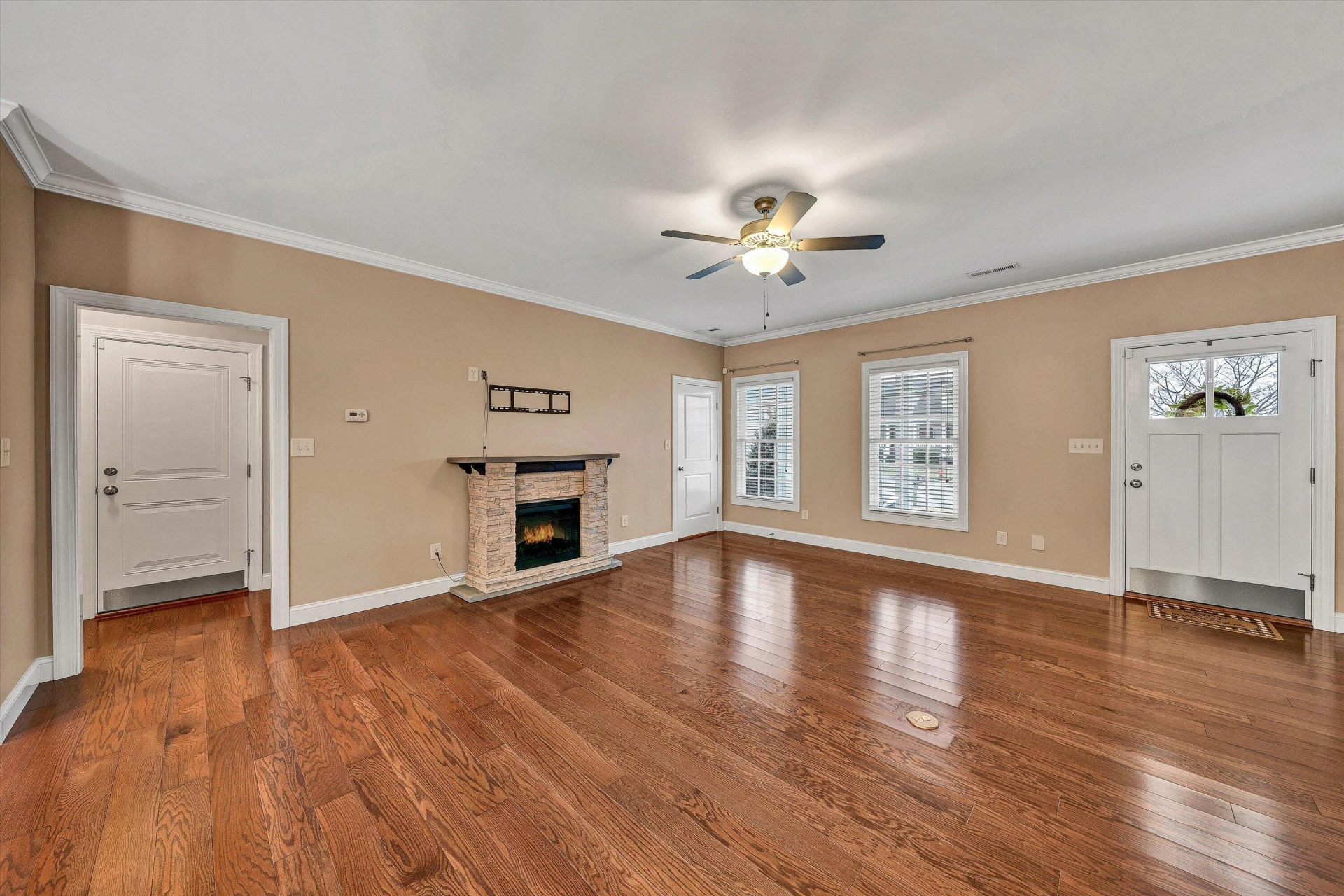 5671 Sullivan LN - Photo 10