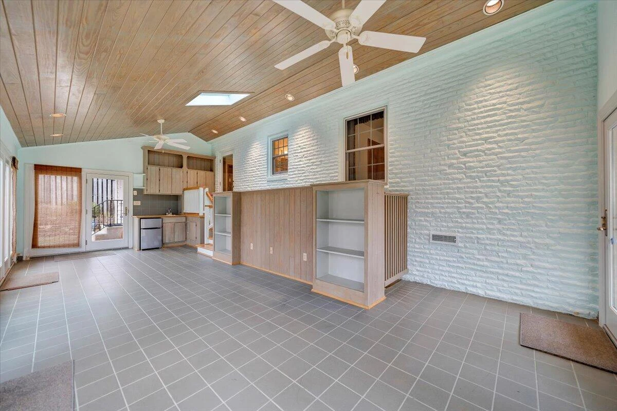 2612 Beverly BLVD SW - Photo 109