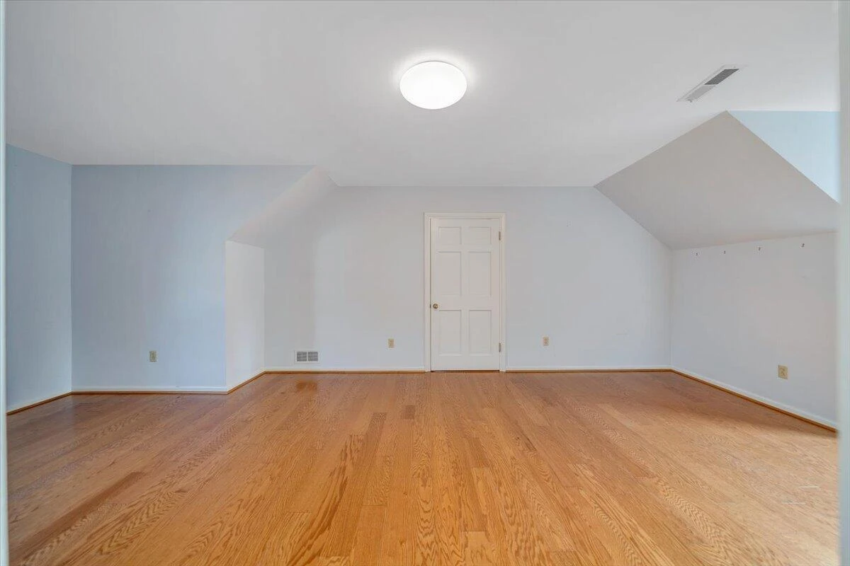 2612 Beverly BLVD SW - Photo 116