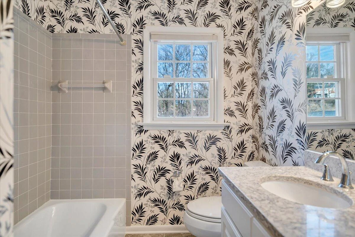 2612 Beverly BLVD SW - Photo 125