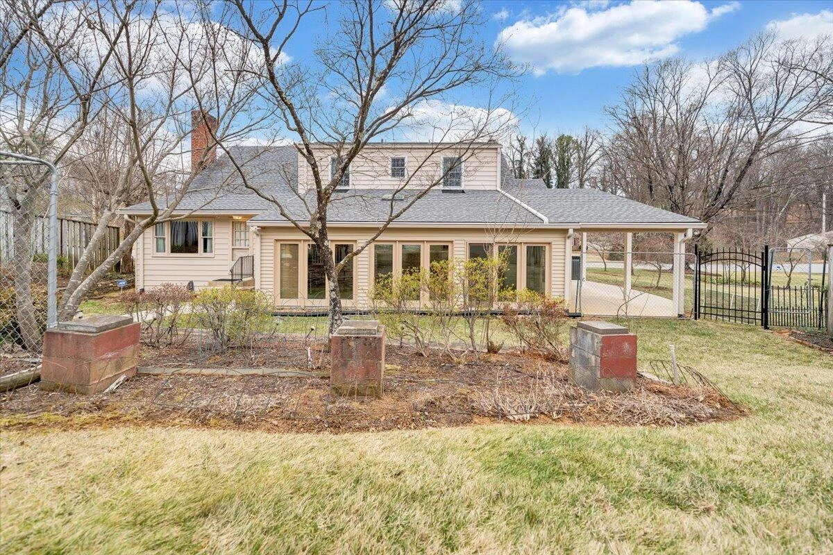 2612 Beverly BLVD SW - Photo 20