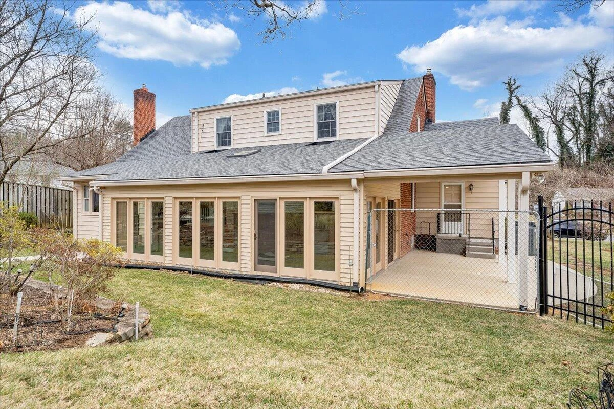 2612 Beverly BLVD SW - Photo 21