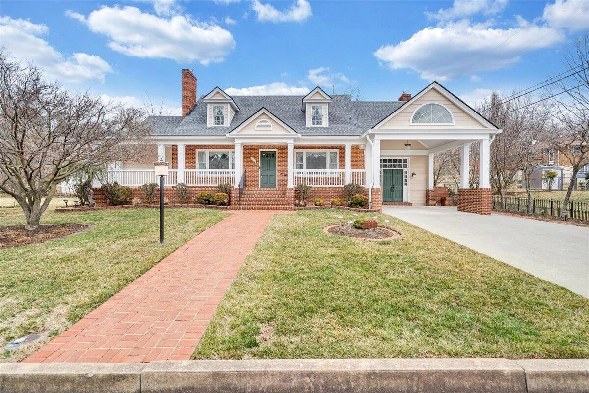 2612 Beverly BLVD SW - Photo 37