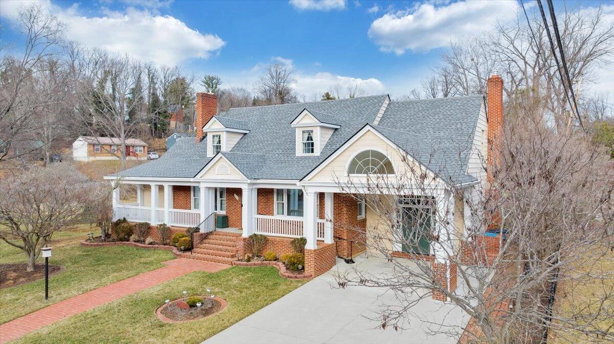 2612 Beverly BLVD SW - Photo 44