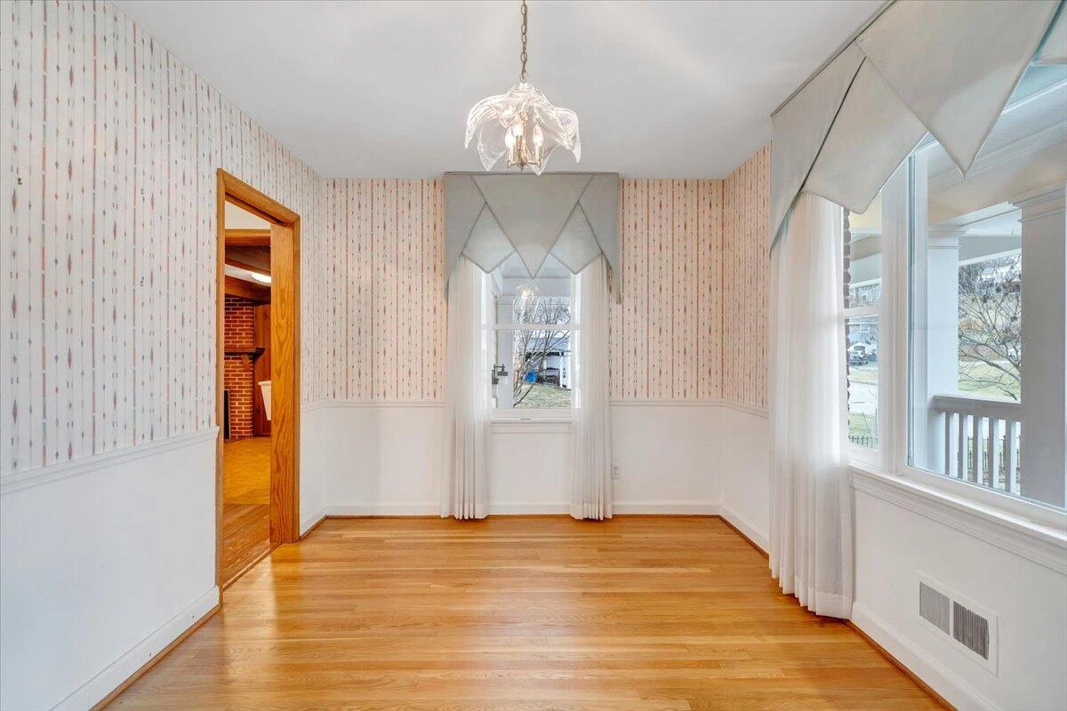 2612 Beverly BLVD SW - Photo 75