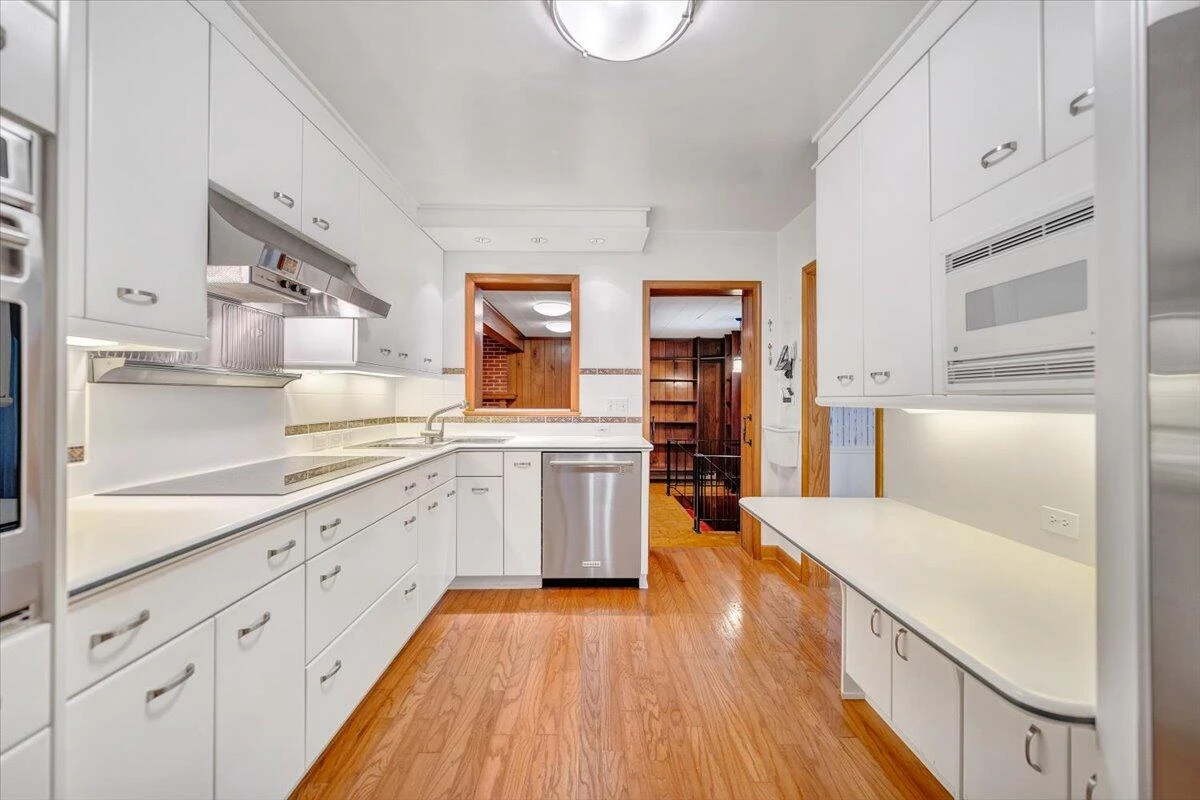 2612 Beverly BLVD SW - Photo 83
