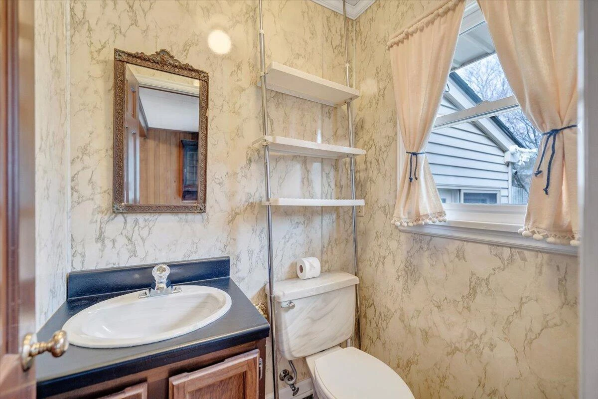 2612 Beverly BLVD SW - Photo 92
