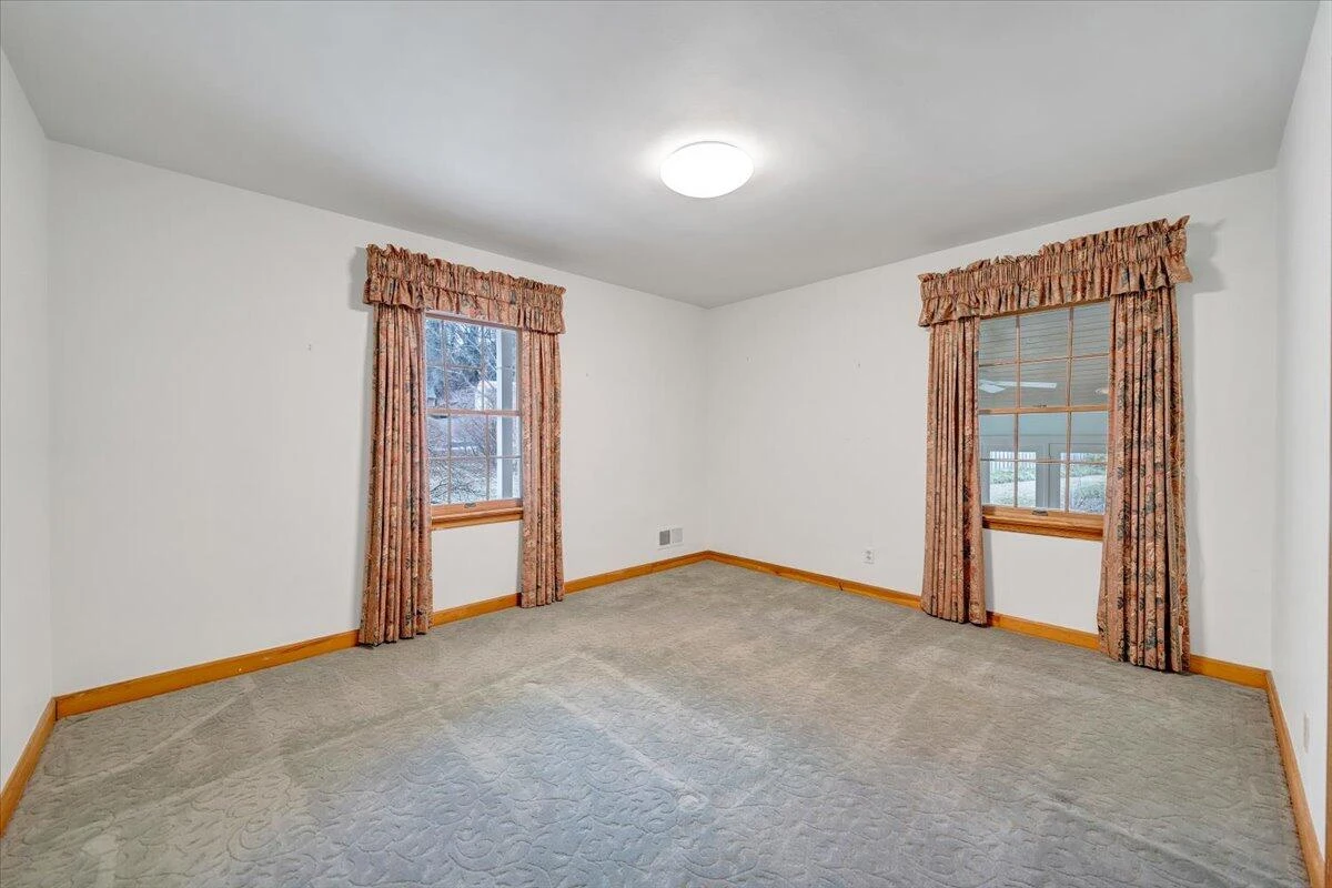 2612 Beverly BLVD SW - Photo 98