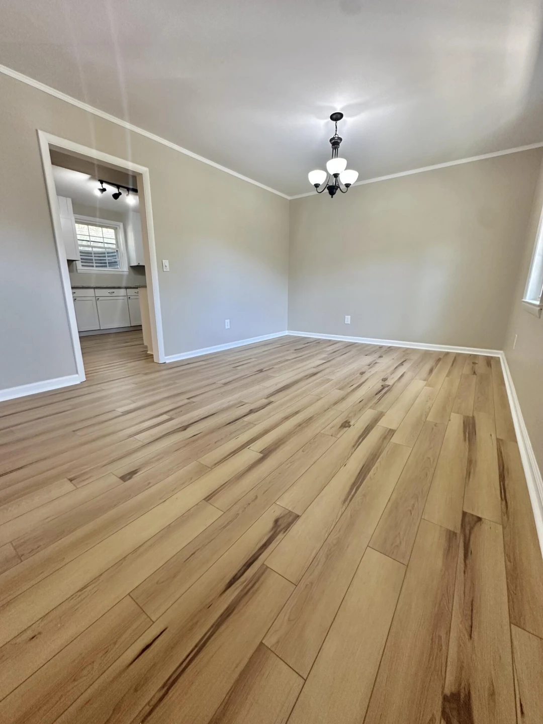 105 Ridgewood CIR - Photo 12
