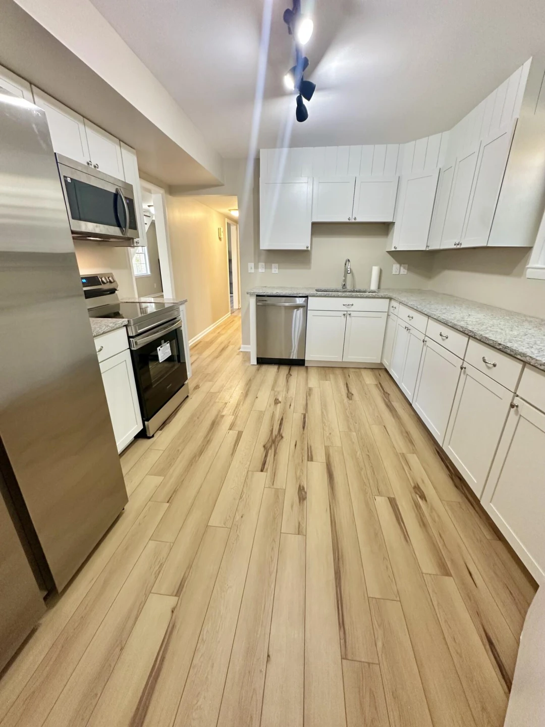105 Ridgewood CIR - Photo 13