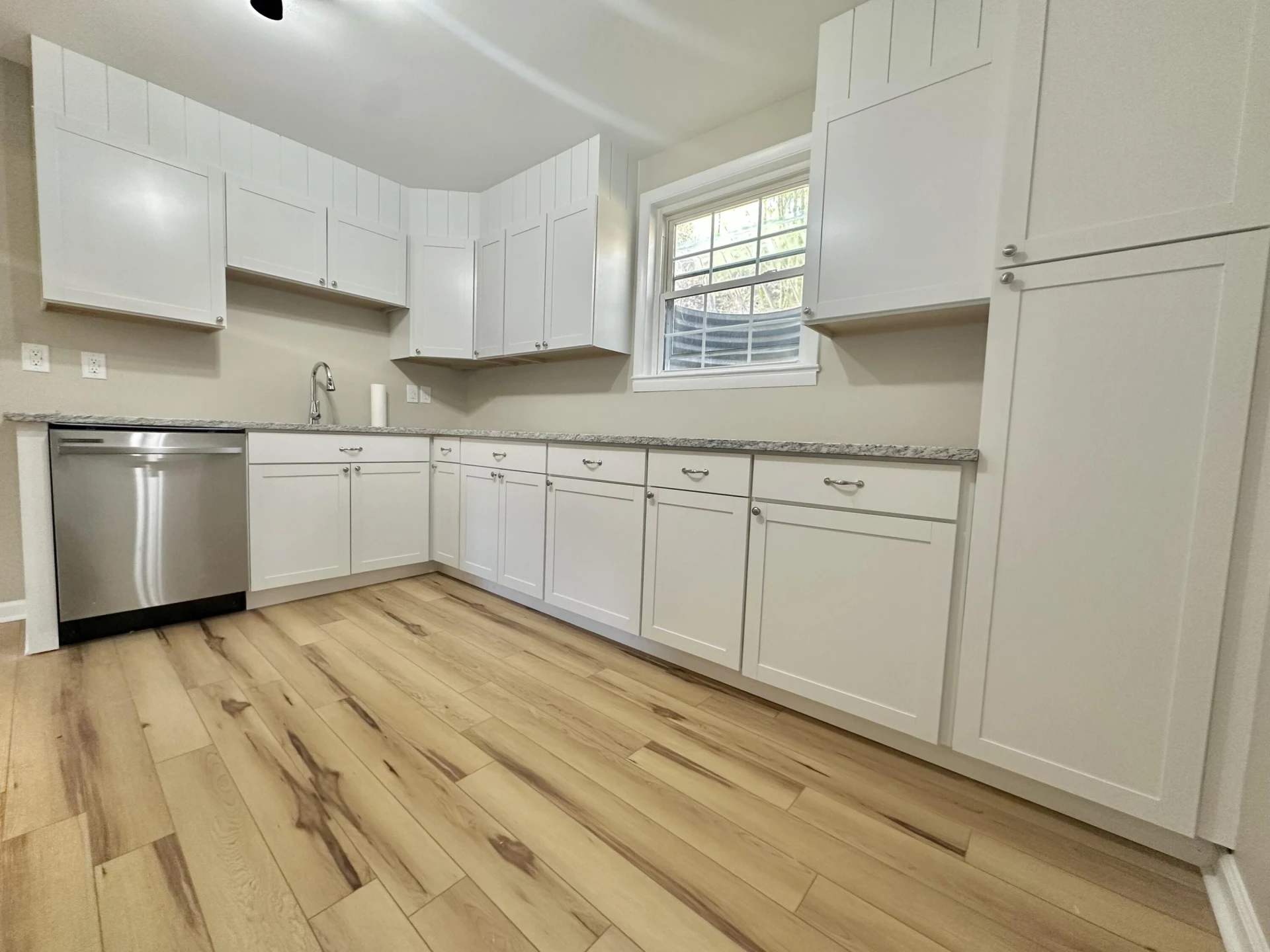 105 Ridgewood CIR - Photo 14