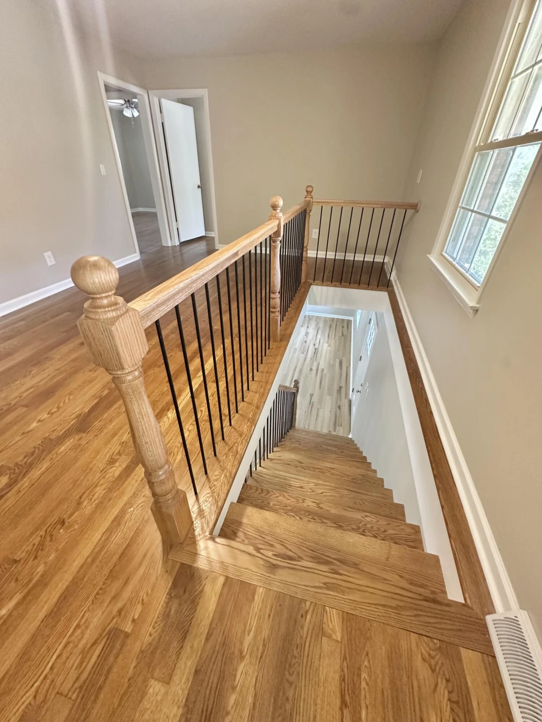 105 Ridgewood CIR - Photo 24