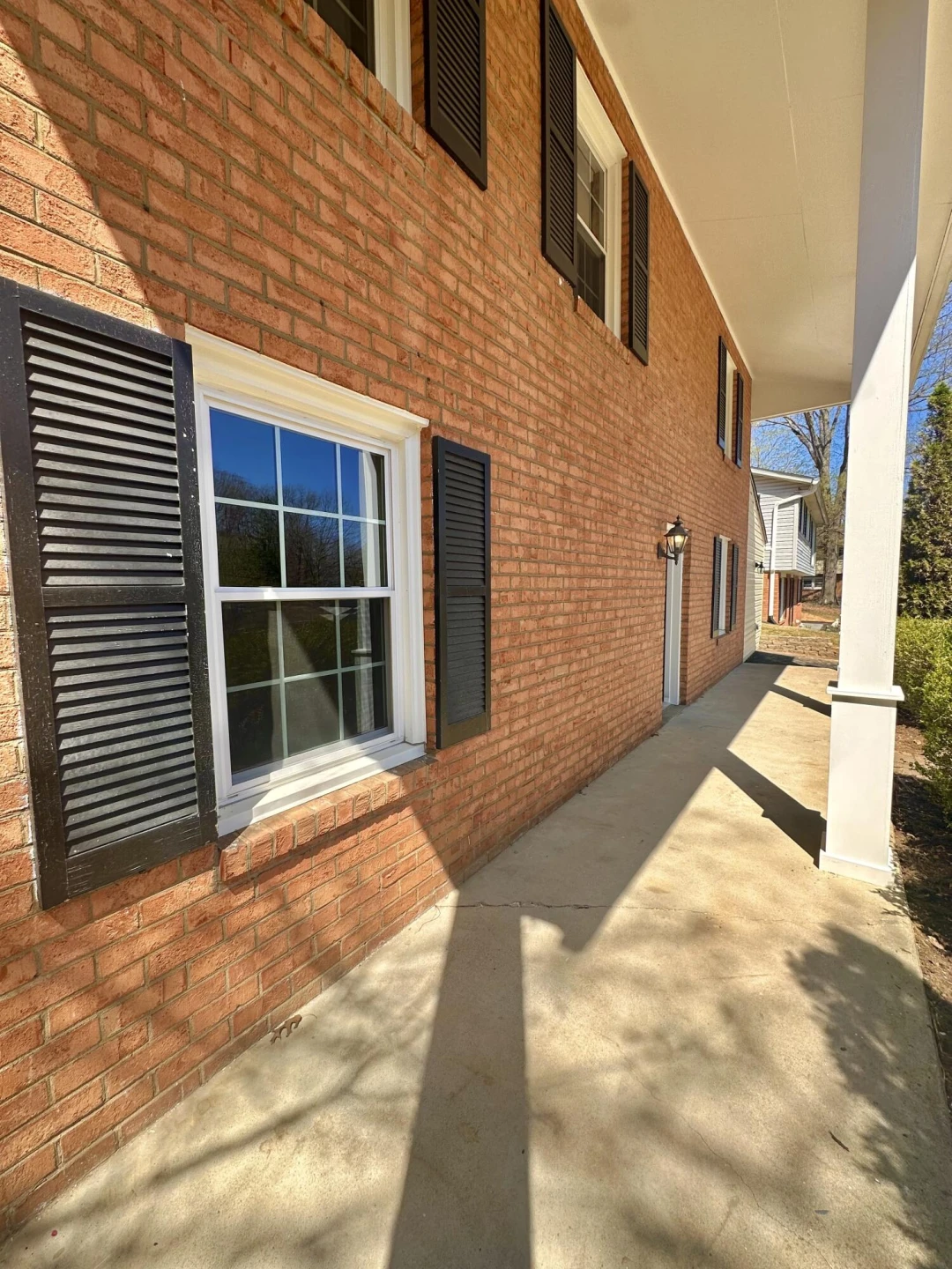105 Ridgewood CIR - Photo 4