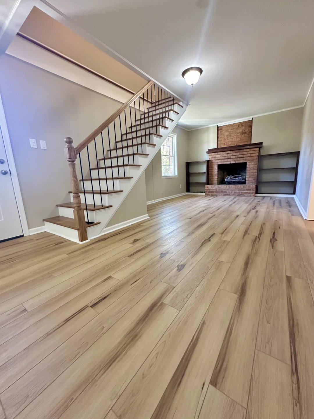 105 Ridgewood CIR - Photo 7