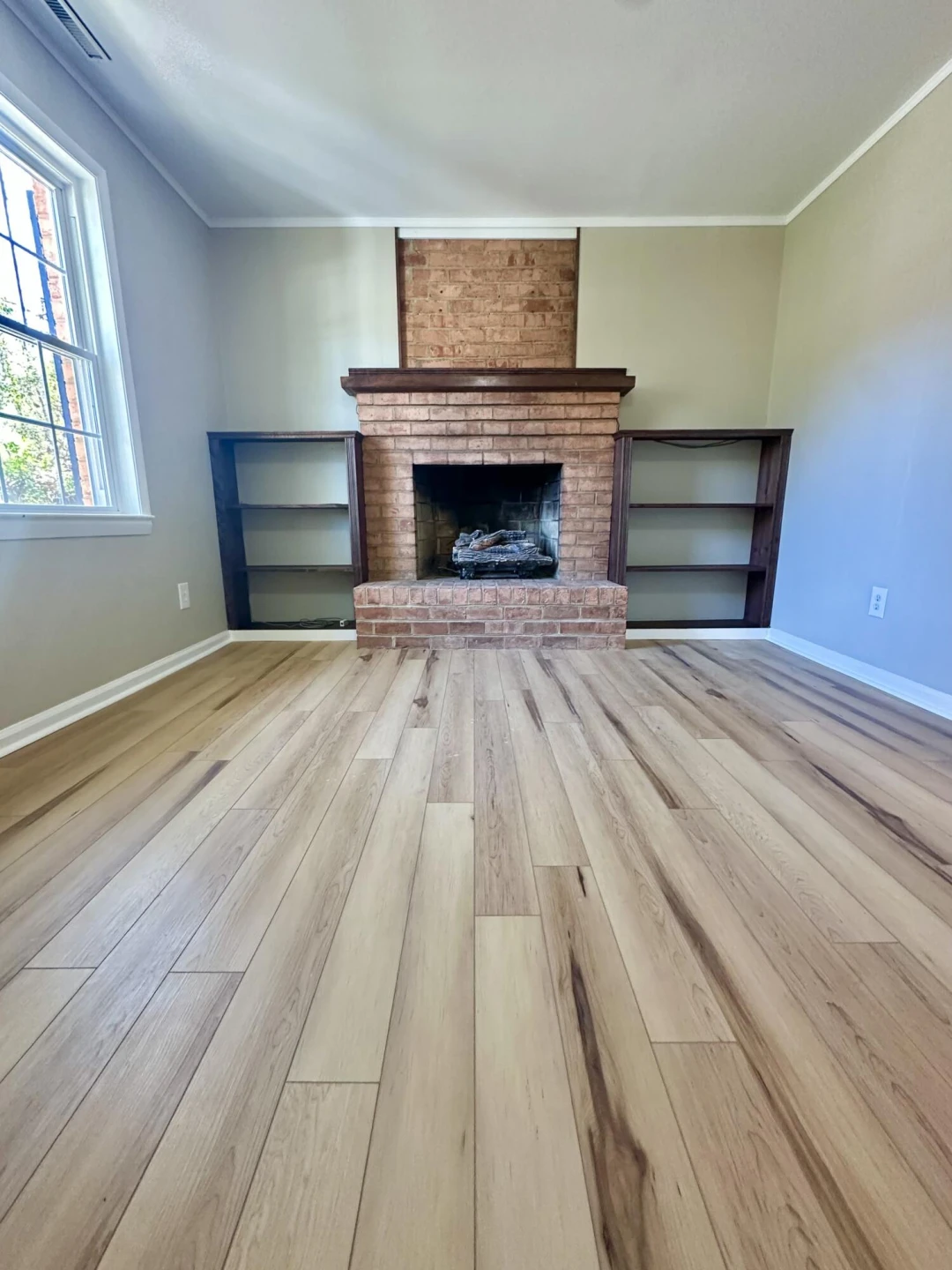105 Ridgewood CIR - Photo 8