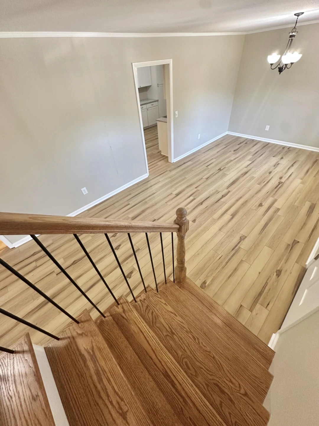 105 Ridgewood CIR - Photo 9