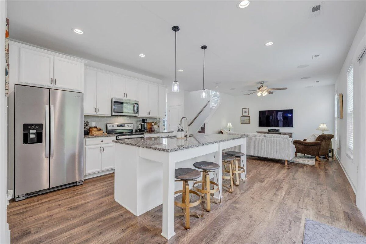 2130 Kings Walk DR NE - Photo 23