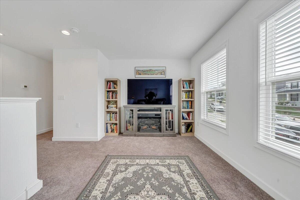 2130 Kings Walk DR NE - Photo 26