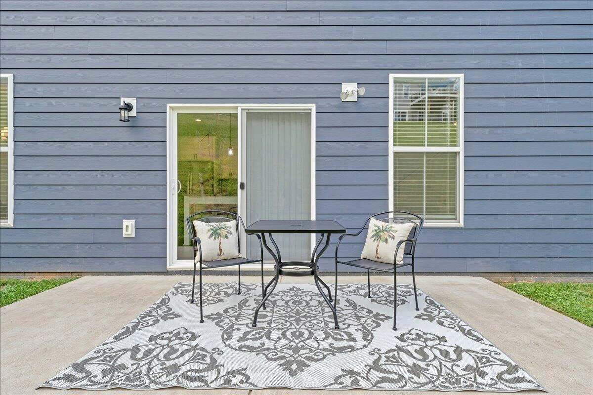 2130 Kings Walk DR NE - Photo 47