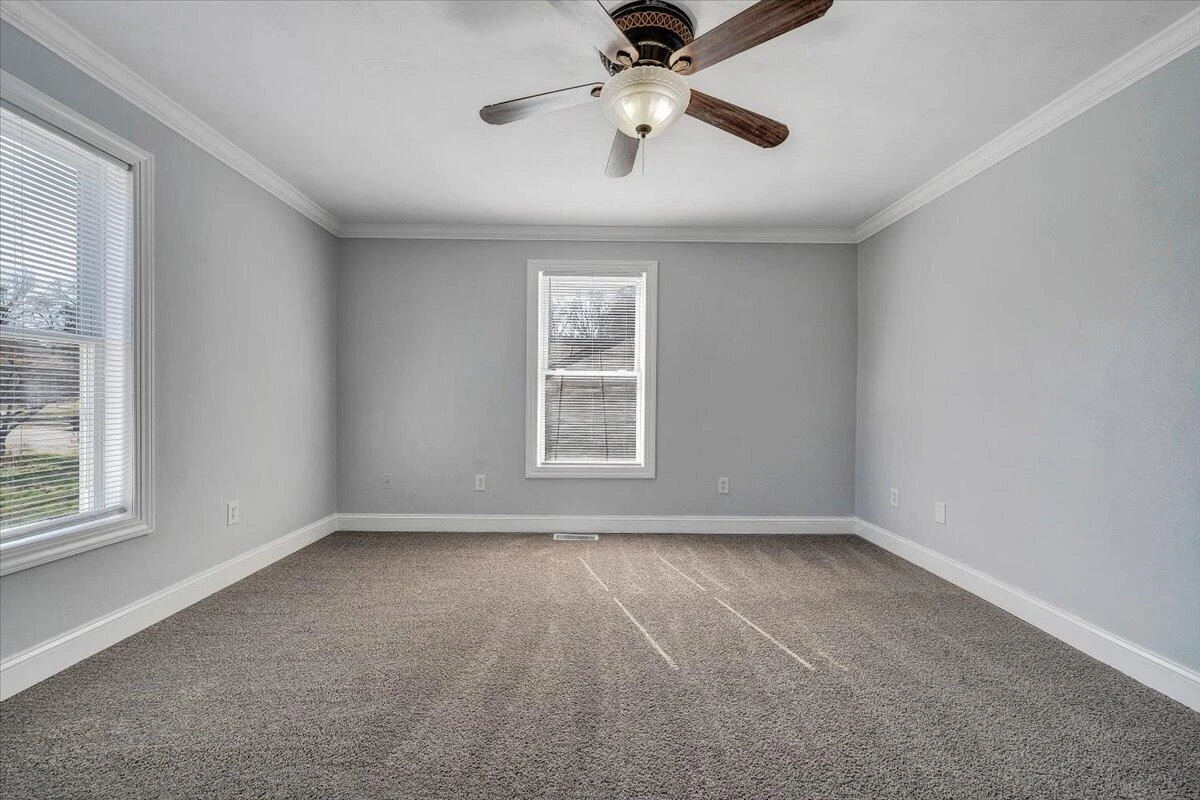 117 16th ST SE - Photo 25