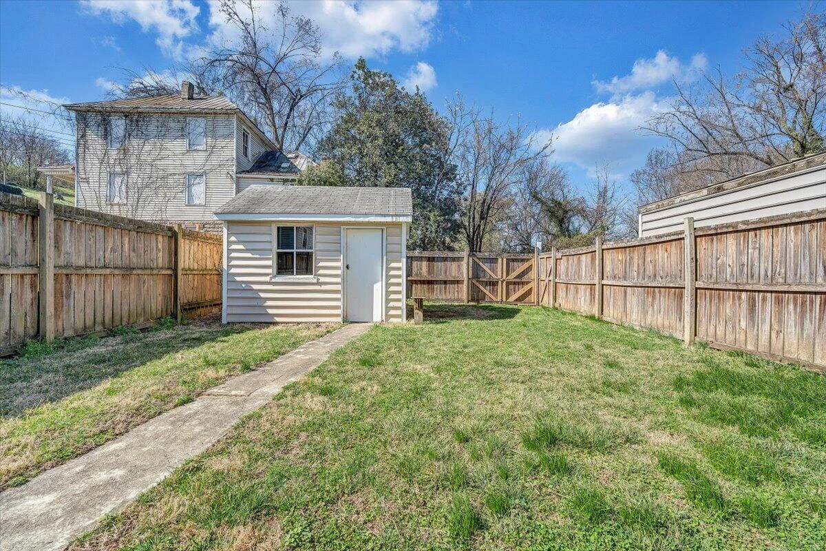 117 16th ST SE - Photo 29