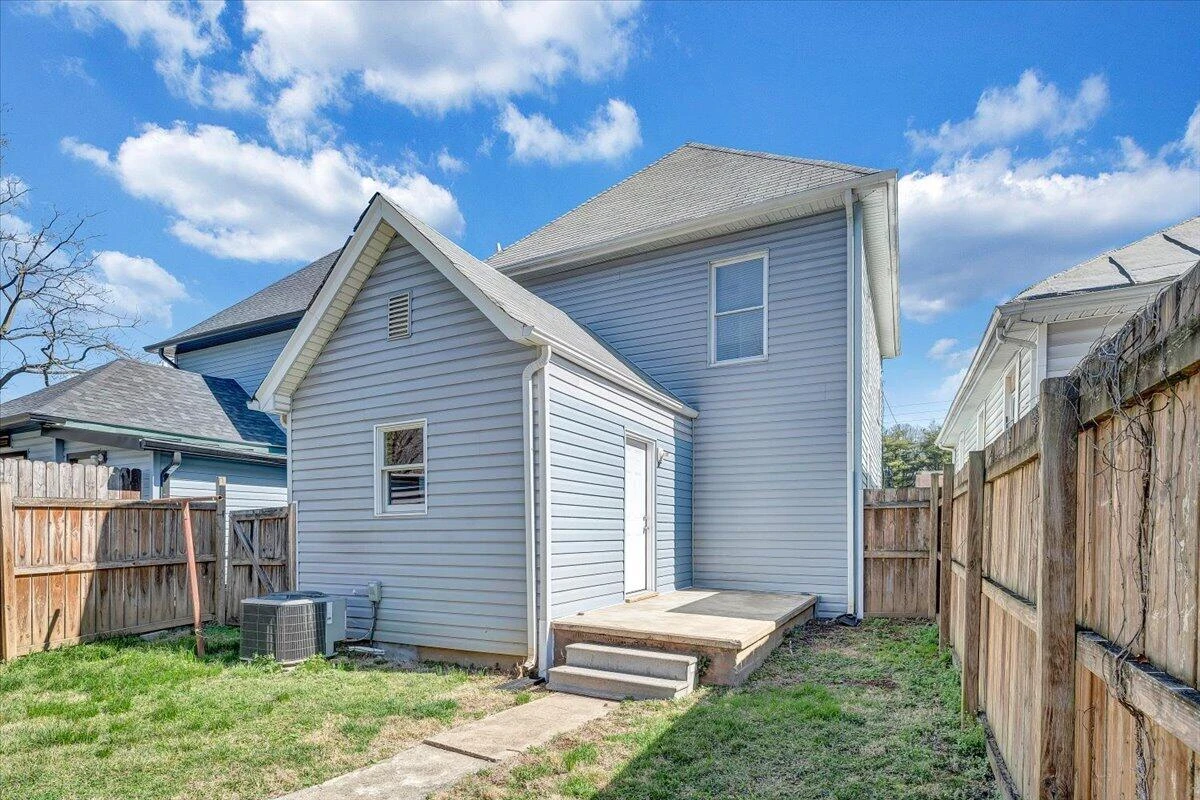 117 16th ST SE - Photo 34