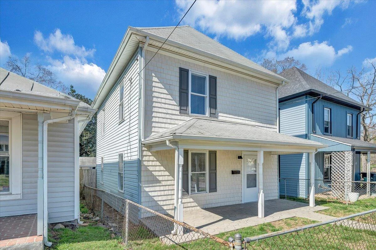 117 16th ST SE - Photo 36