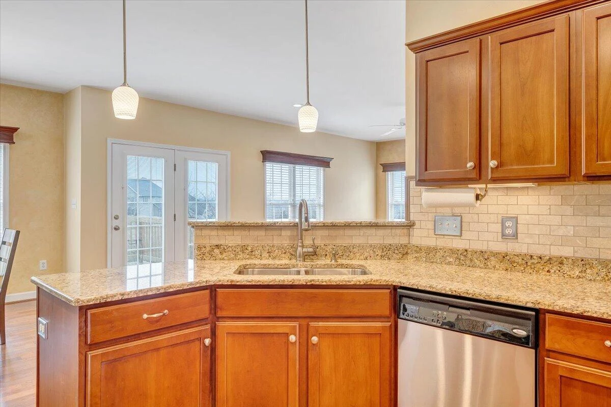 2324 Foxfield LN - Photo 20