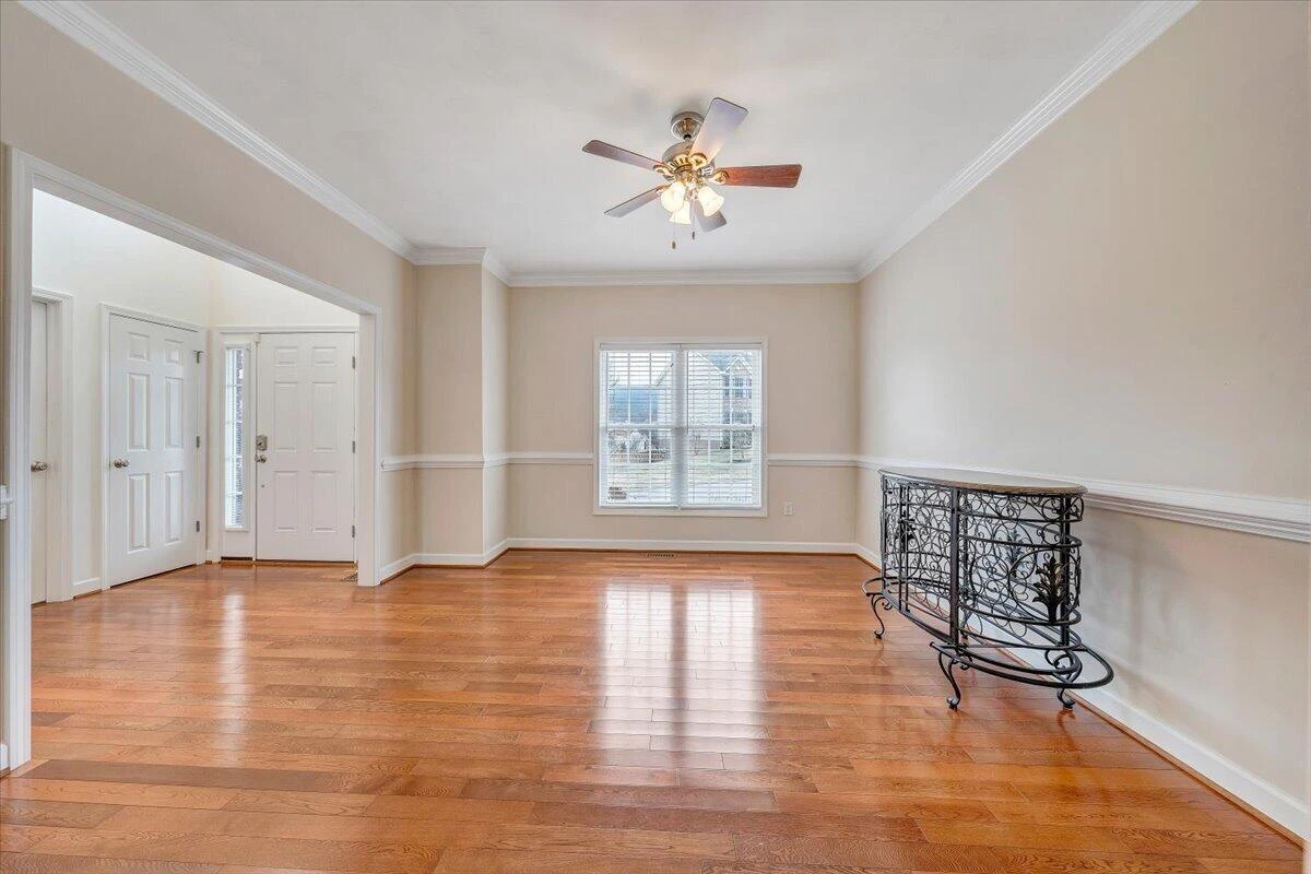 2324 Foxfield LN - Photo 30