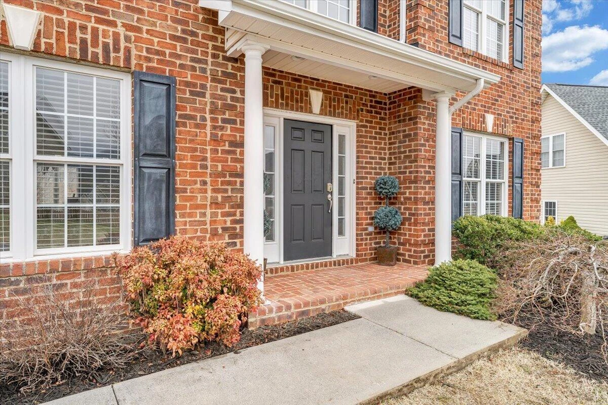 2324 Foxfield LN - Photo 4
