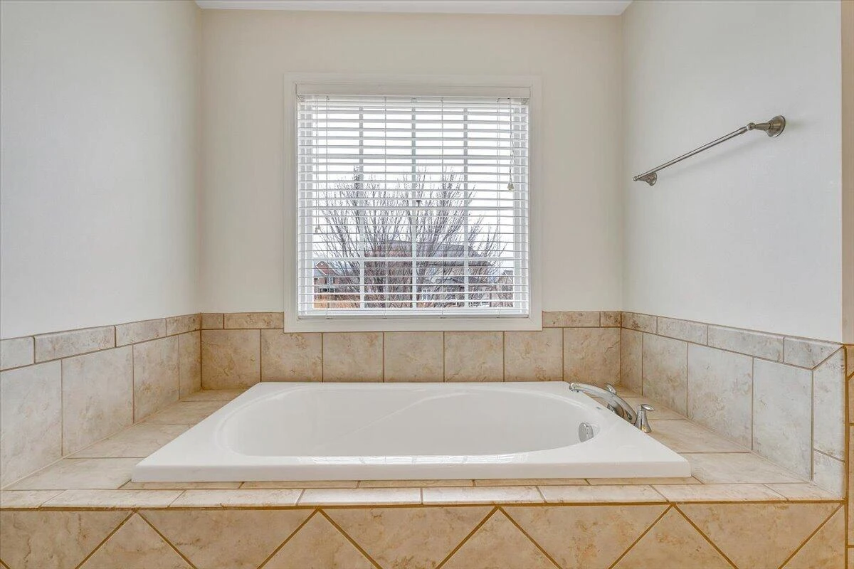 2324 Foxfield LN - Photo 48