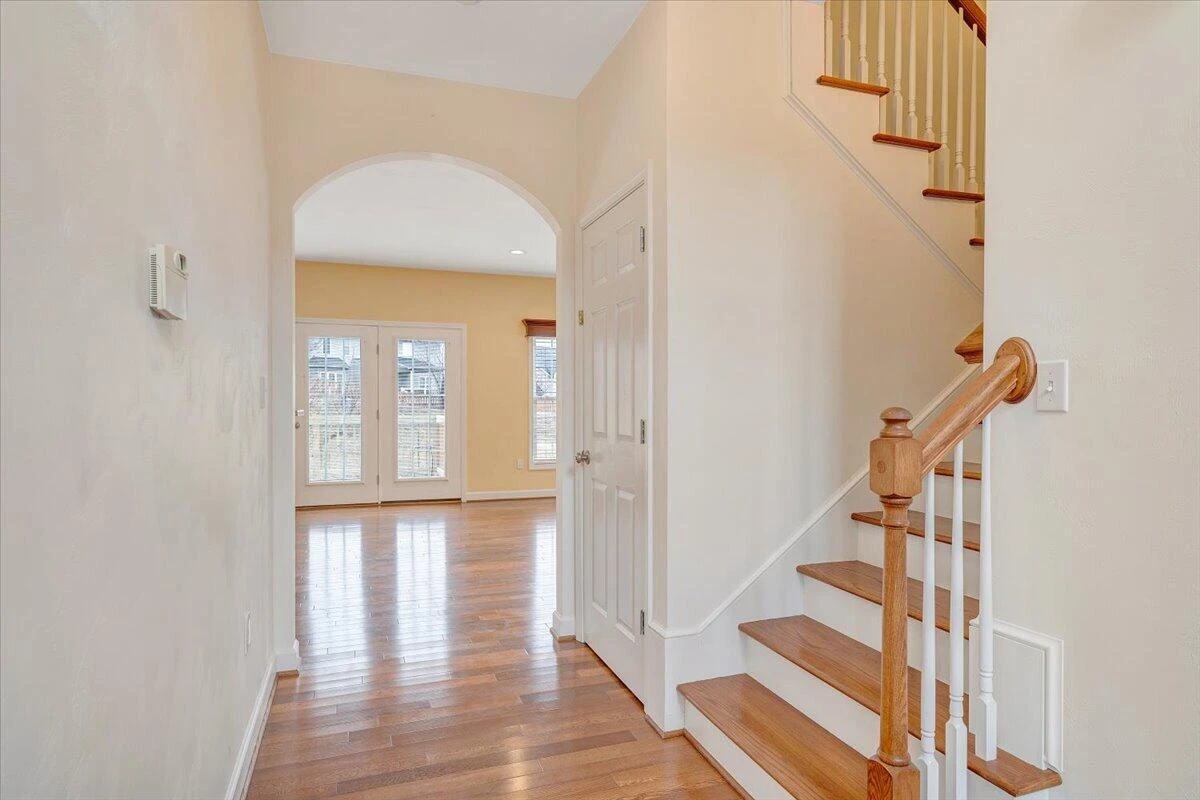 2324 Foxfield LN - Photo 8