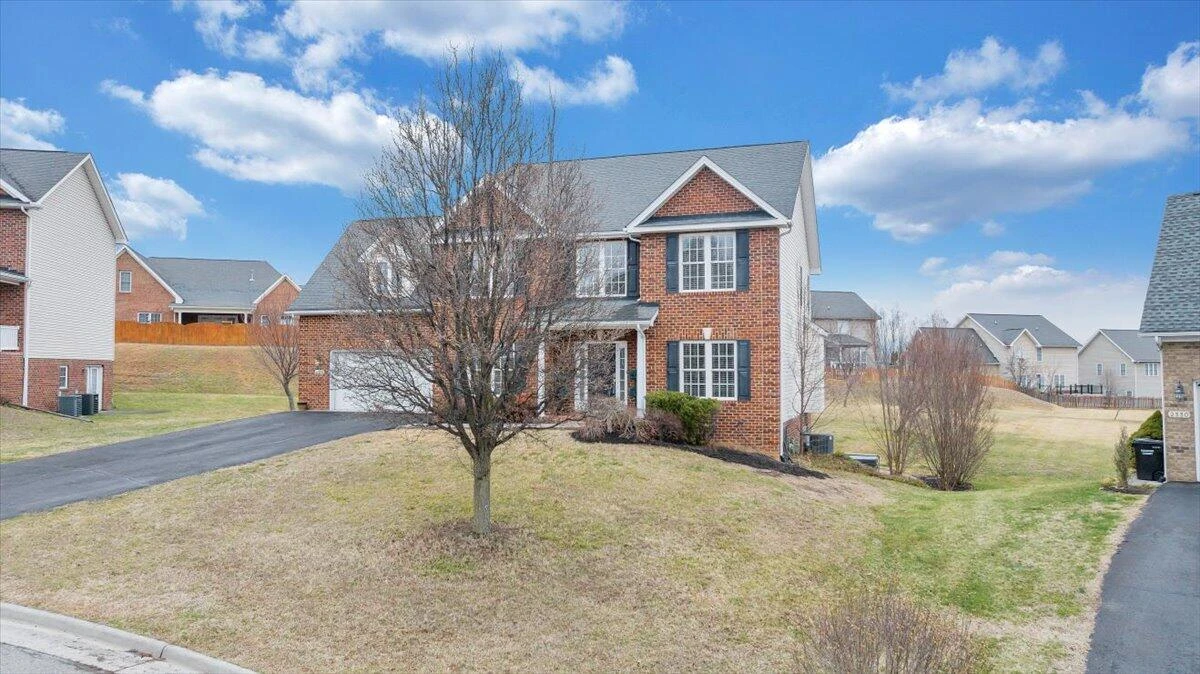 2324 Foxfield LN - Photo 86