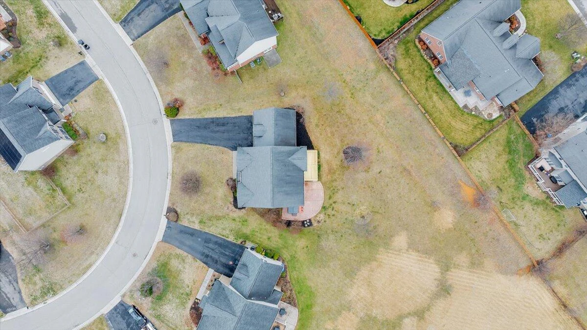2324 Foxfield LN - Photo 92