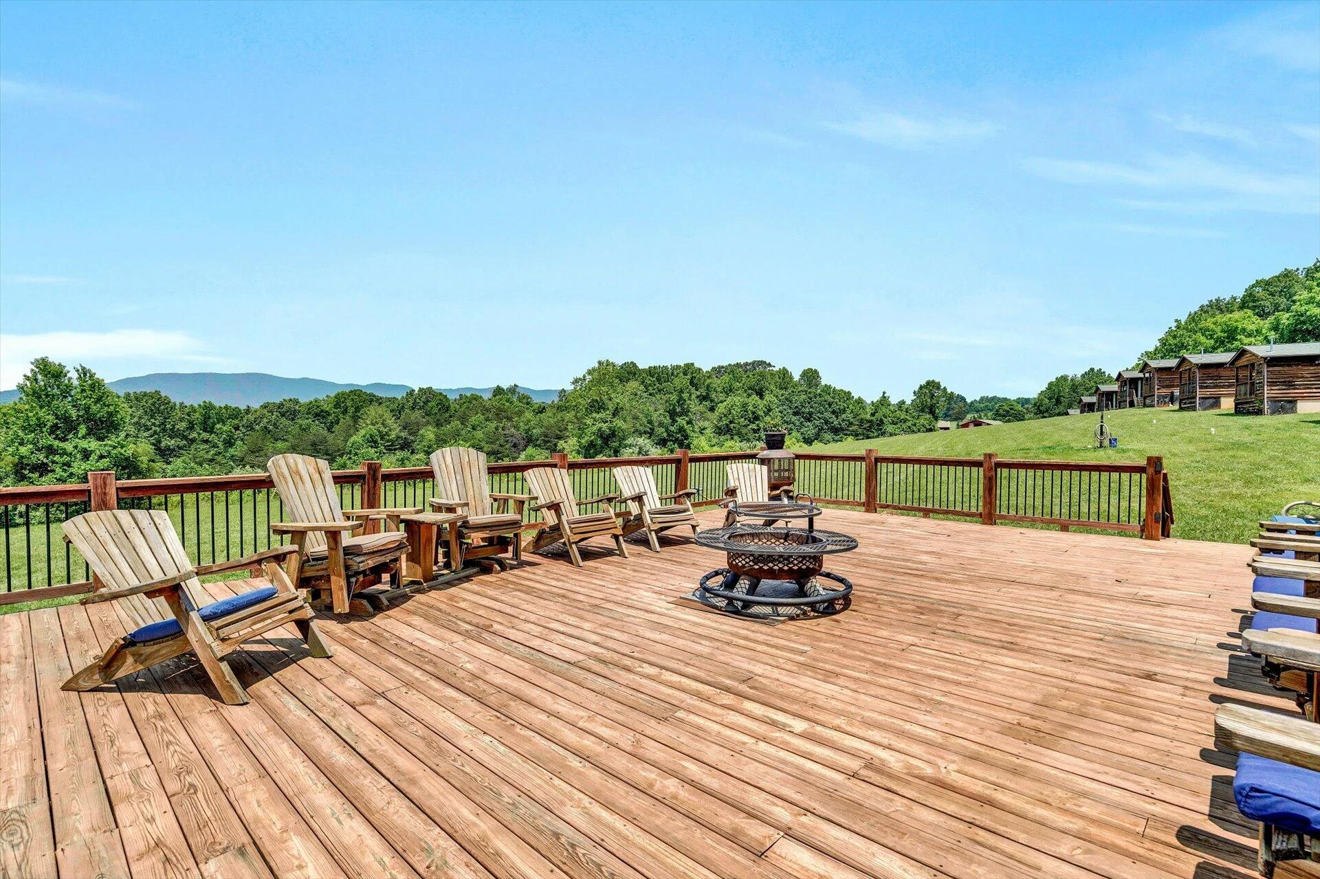 2446 DEER RUN RD - Photo 26