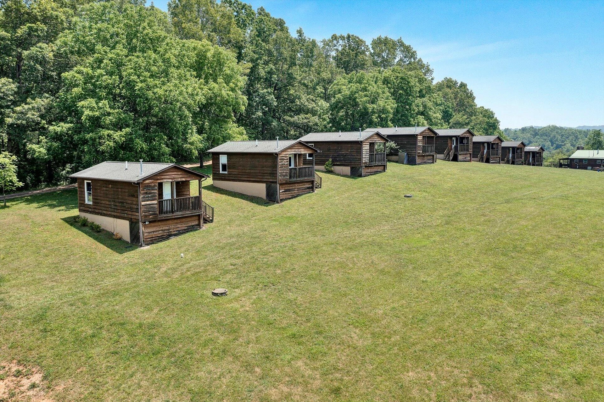 2446 DEER RUN RD - Photo 3