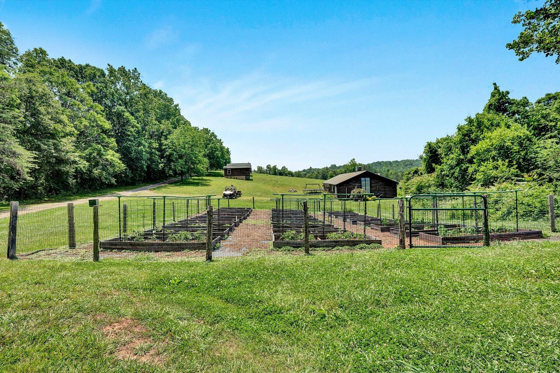 2446 DEER RUN RD - Photo 64