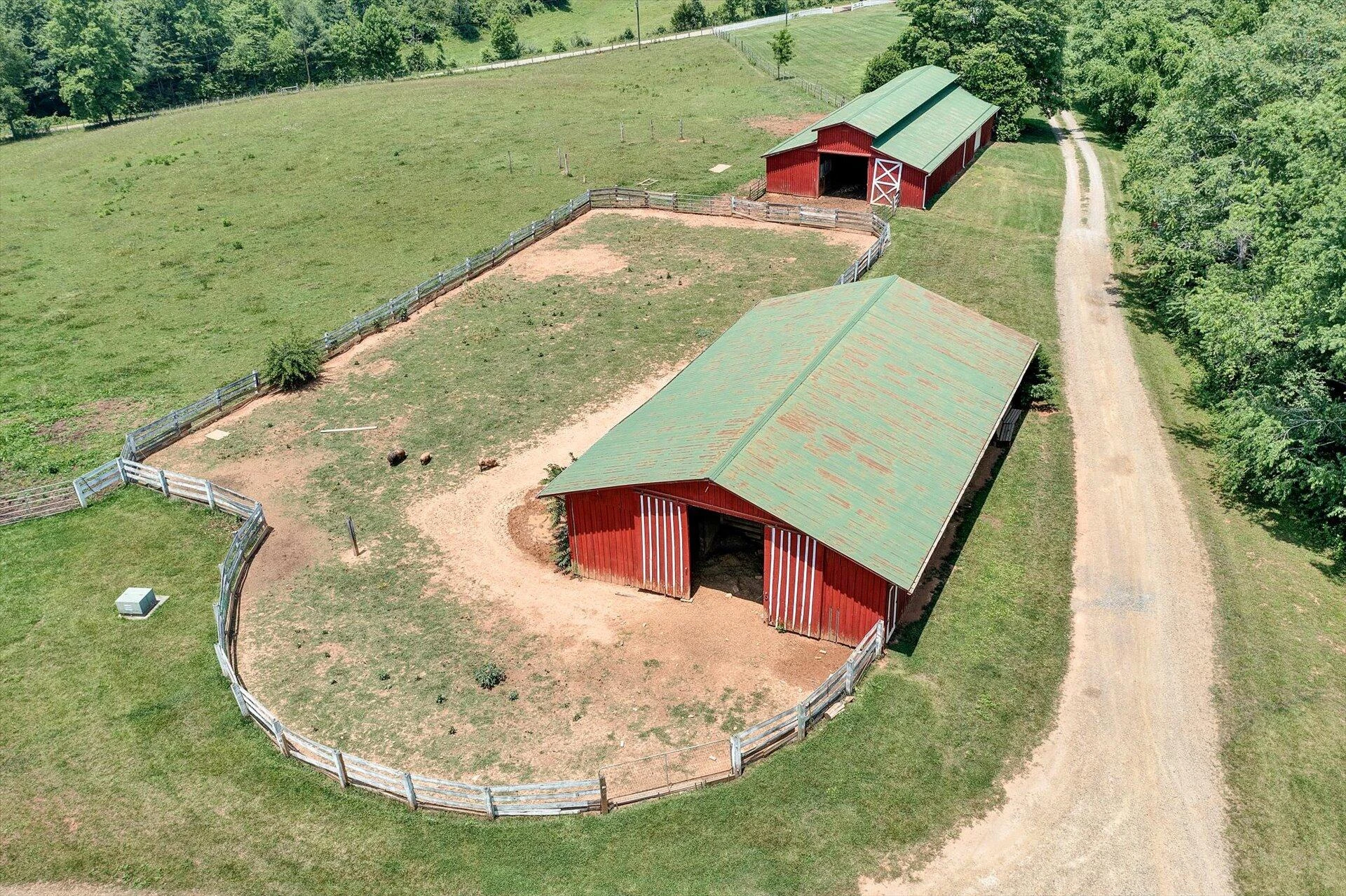 2446 DEER RUN RD - Photo 12