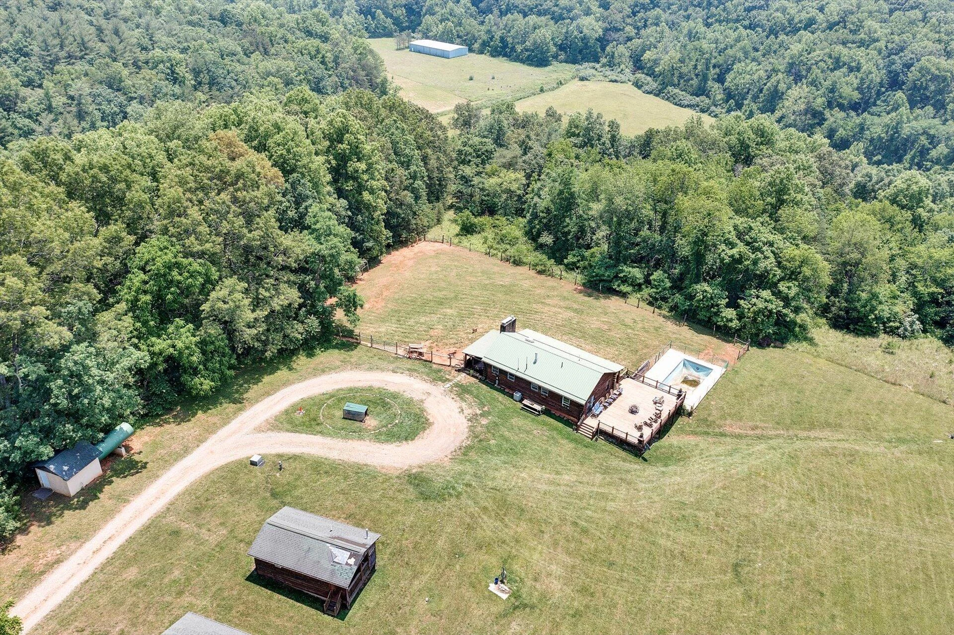 2446 DEER RUN RD - Photo 8