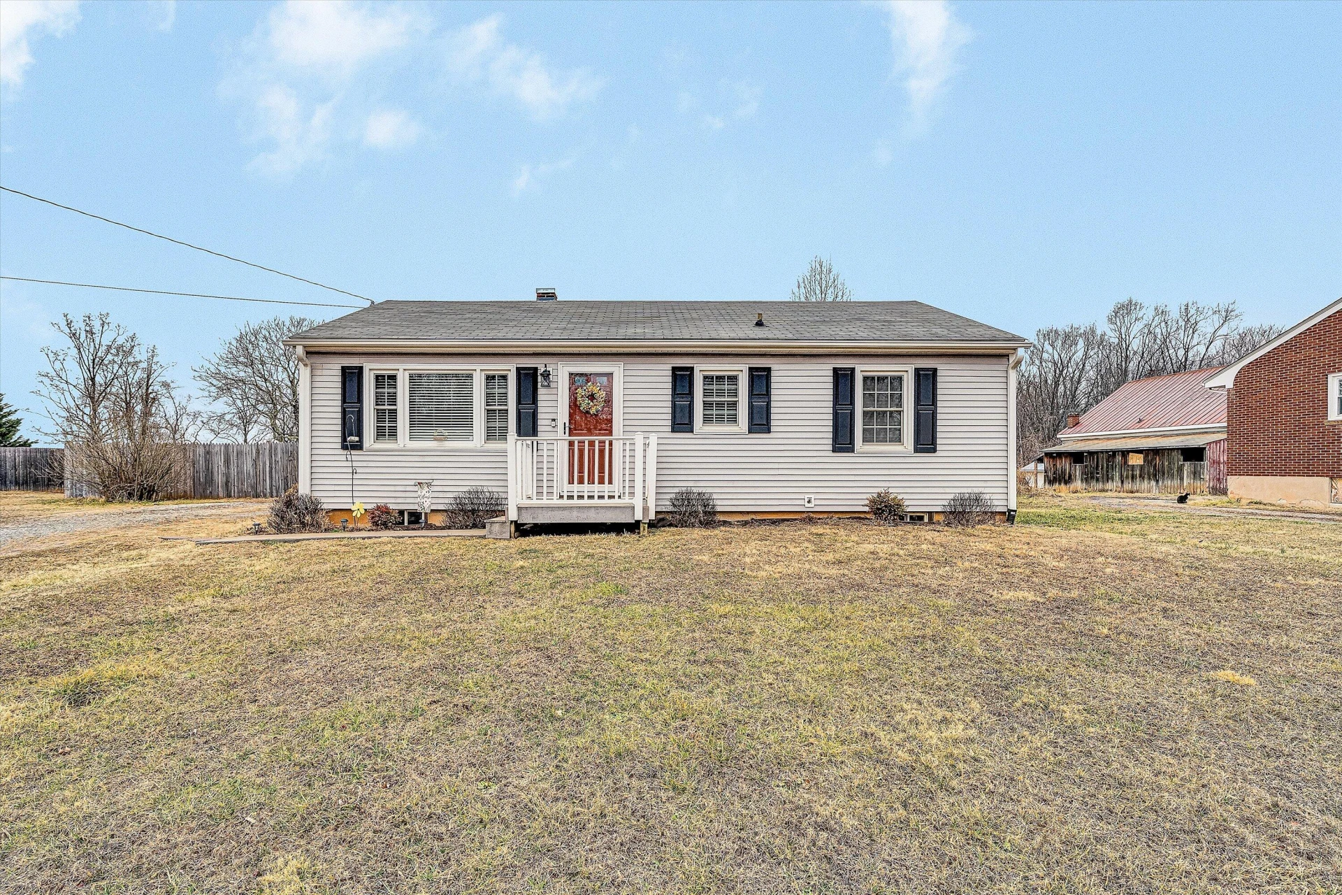 1072 Garner RD