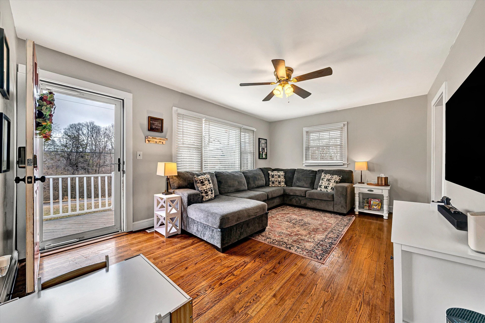1072 Garner RD - Photo 5