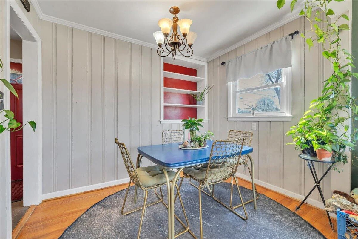 139 Hurst AVE NE - Photo 13