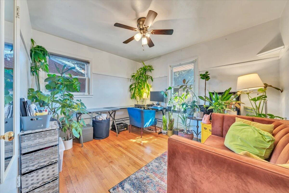 139 Hurst AVE NE - Photo 24
