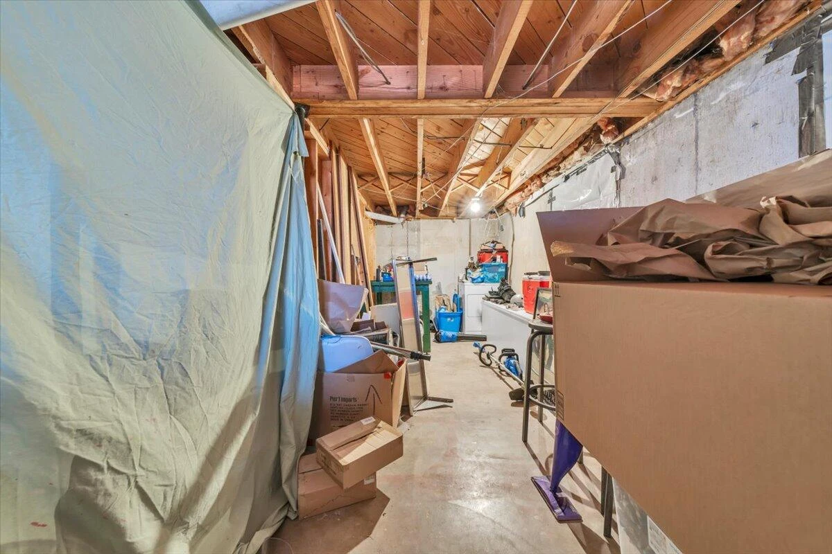 139 Hurst AVE NE - Photo 35