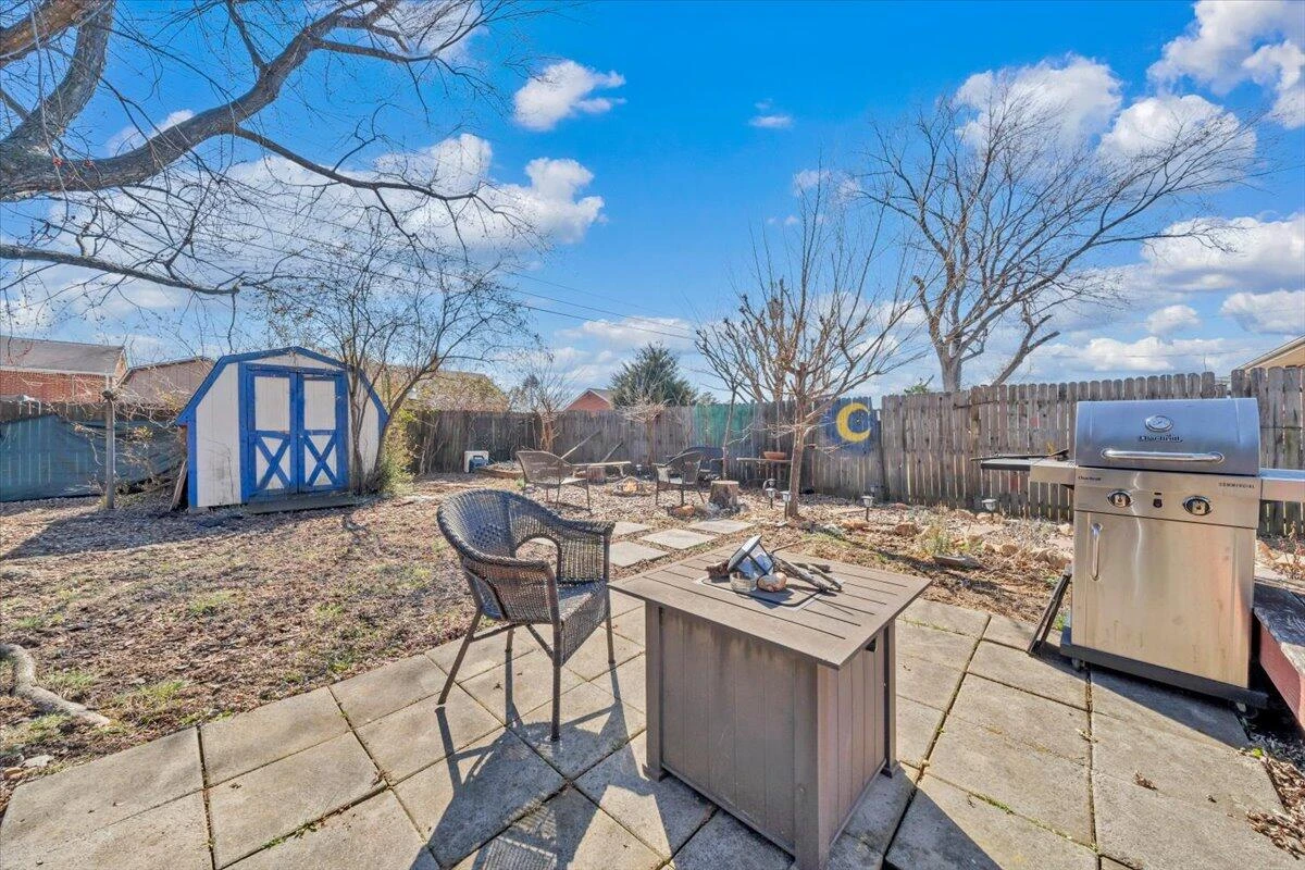 139 Hurst AVE NE - Photo 37
