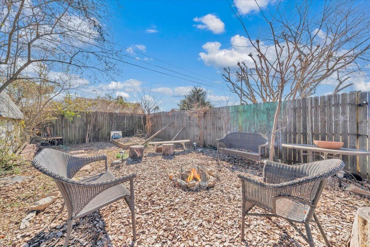 139 Hurst AVE NE - Photo 39